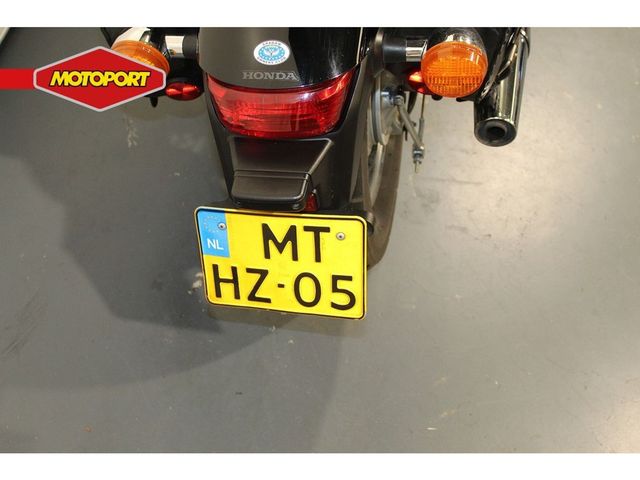 honda - vt-750--dc-black-widow