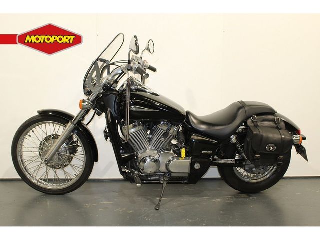 honda - vt-750--dc-black-widow