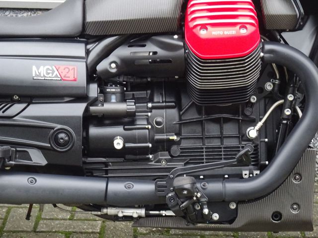moto-guzzi - mgx-21