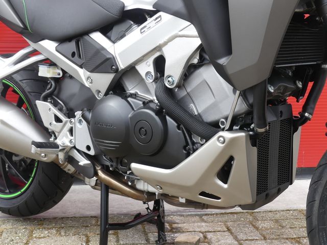 honda - vfr-800-x-crossrunner-abs