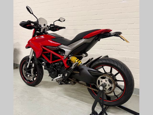 ducati - hypermotard-821