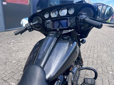 HARLEY-DAVIDSON STREET GLIDE SPECIAL 114 – foto 4