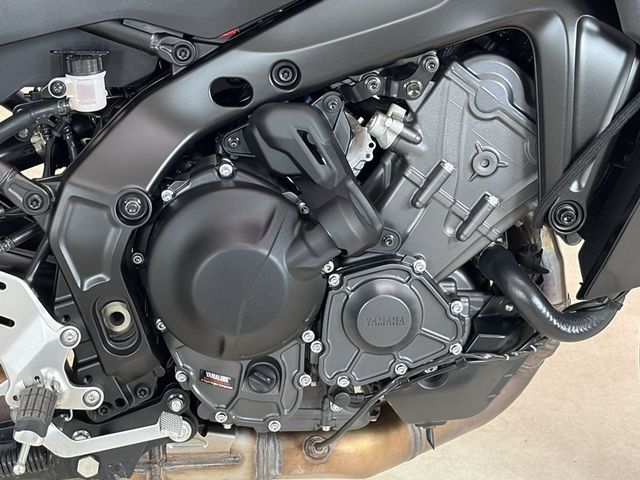 yamaha - tracer-9-y-amt