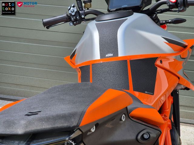 ktm - 1290-super-duke-r-evo