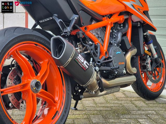 ktm - 1290-super-duke-r-evo