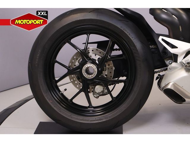 ducati - streetfighter-v4