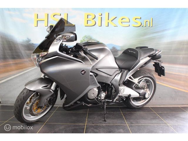 honda - vfr-1200-f