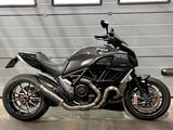 DUCATI DIAVEL CARBON