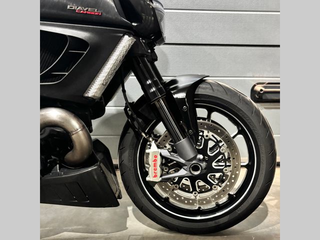 ducati - diavel-carbon