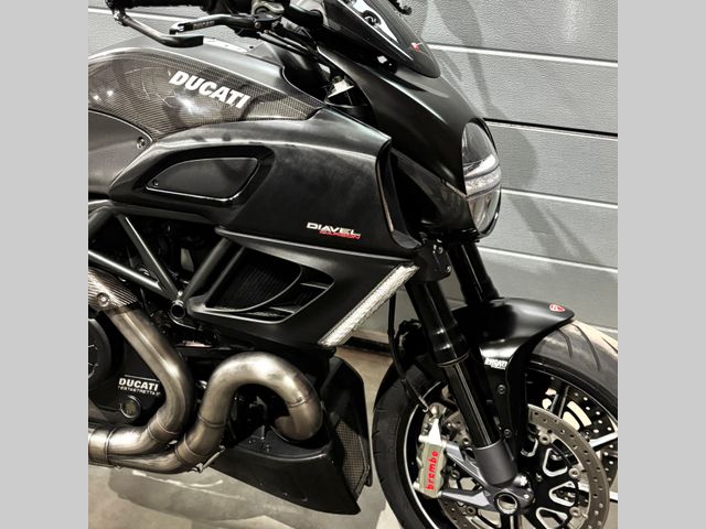 ducati - diavel-carbon