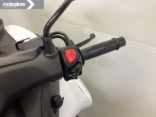 yamaha - tricity-300