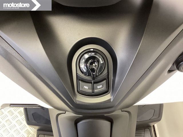 yamaha - tricity-300