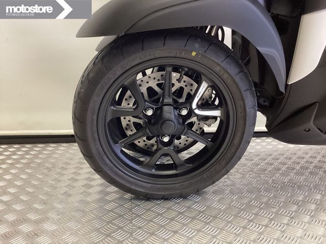 yamaha - tricity-300