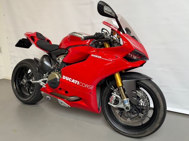 ducati - 1199-panigale-r