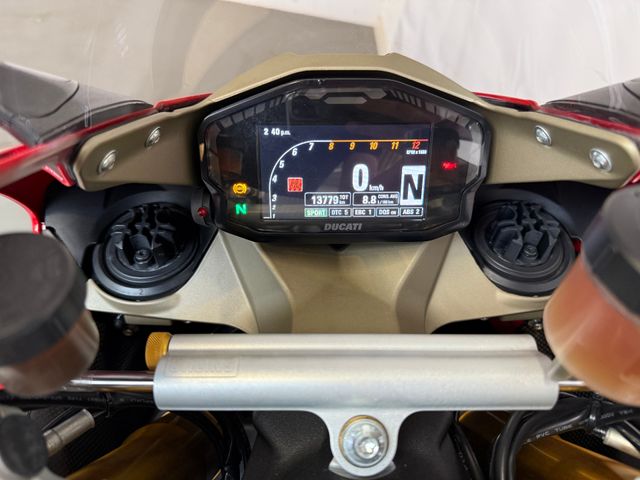 ducati - 1199-panigale-r