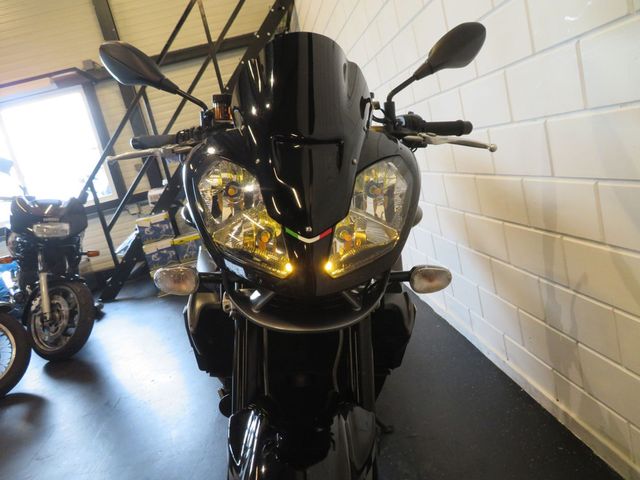 aprilia - tuono-1000-r