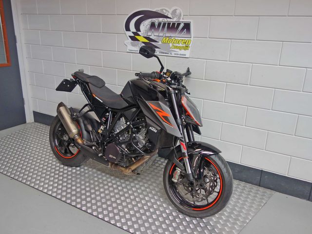 ktm - 1290-super-duke-r