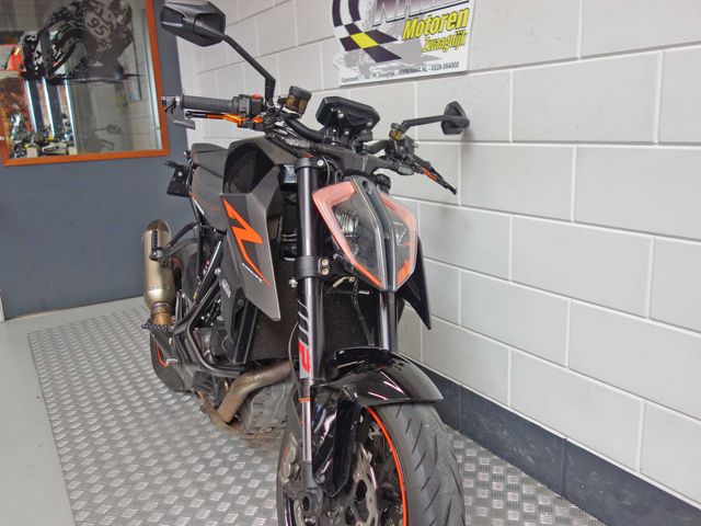 ktm - 1290-super-duke-r