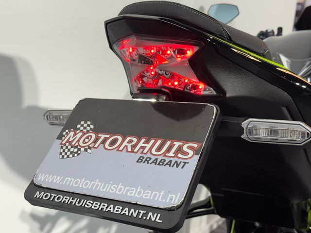 kawasaki - z900