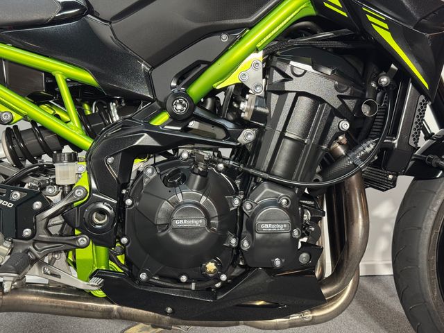 kawasaki - z900
