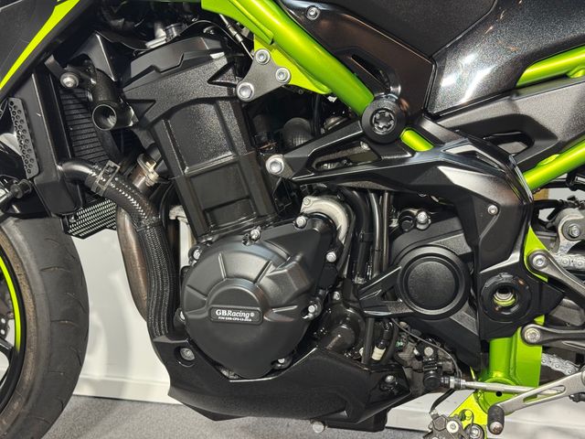 kawasaki - z900