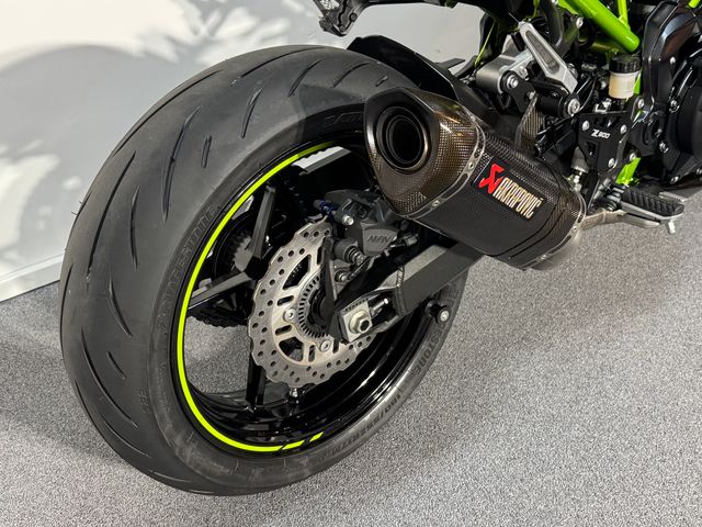 kawasaki - z900