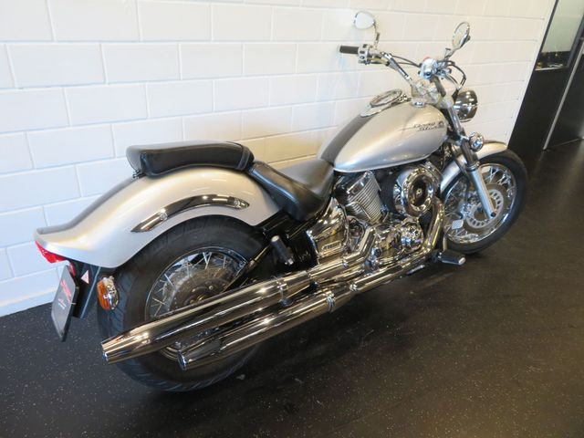 yamaha - xvs-1100-dragstar