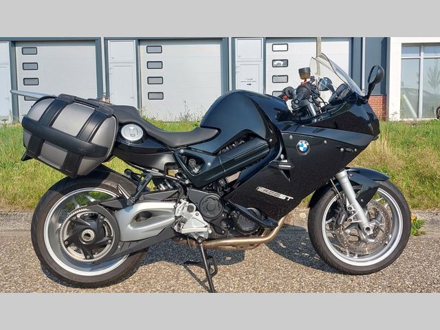 bmw - f-800-st