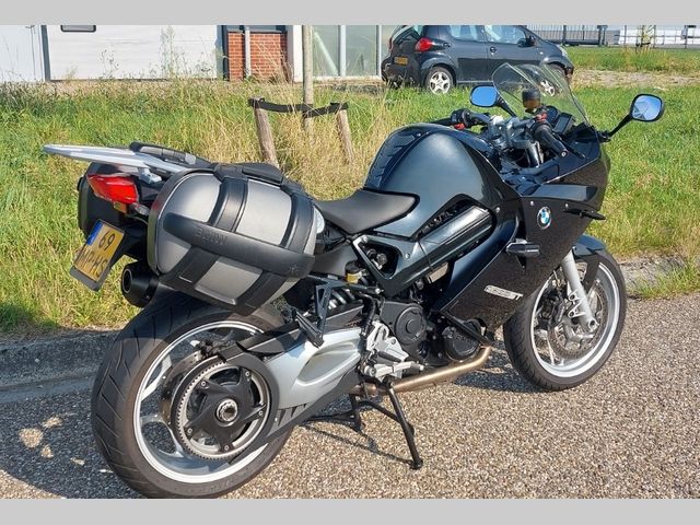 bmw - f-800-st