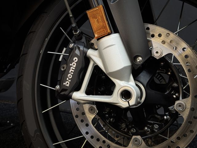 bmw - r-1250-gs-adventure