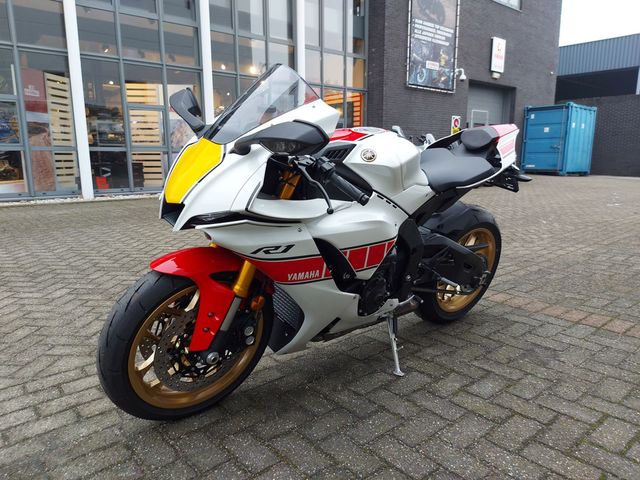 yamaha - yzf-r1-60th-anniversary