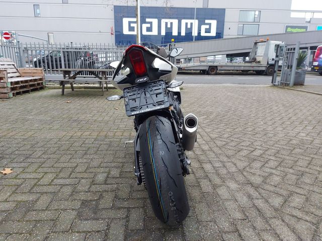 yamaha - yzf-r1-60th-anniversary