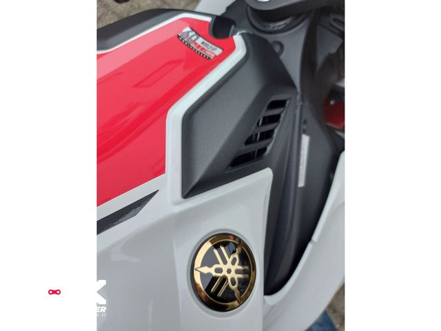 yamaha - yzf-r1-60th-anniversary