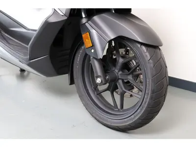 HONDA NSS 300 FORZA – foto 3