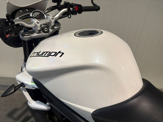 triumph - street-triple-r