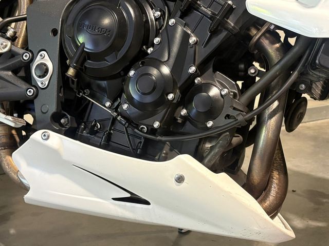 triumph - street-triple-r