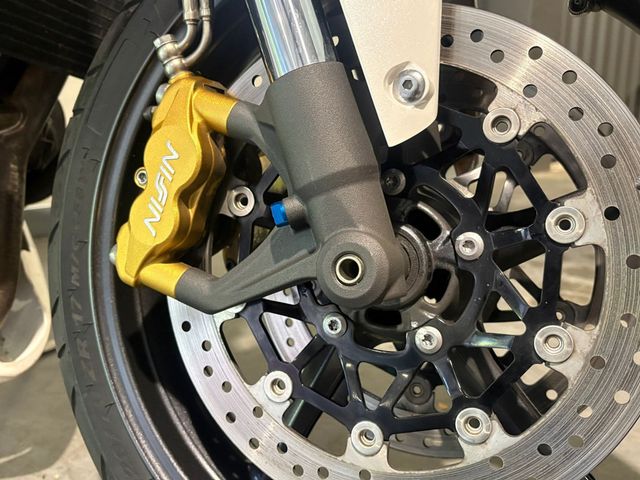triumph - street-triple-r