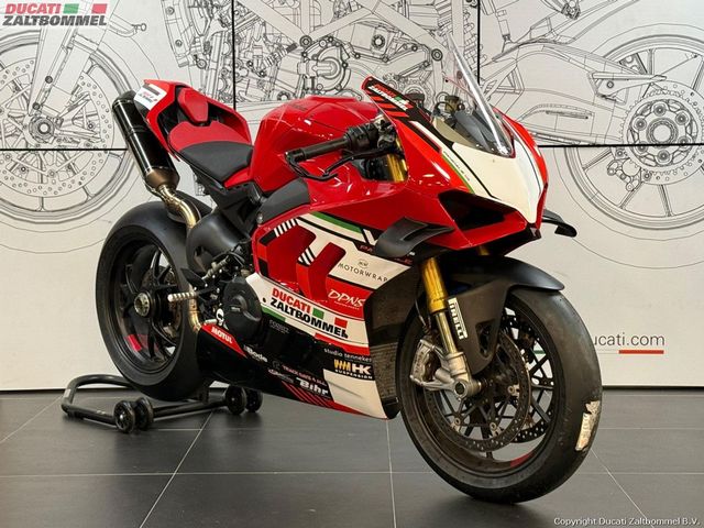 ducati - panigale-v4-s