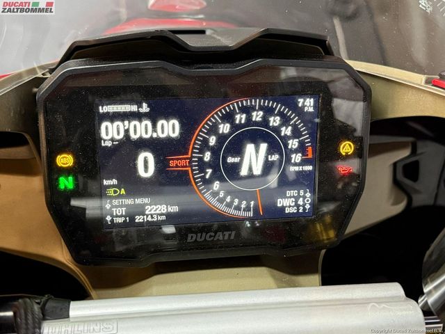 ducati - panigale-v4-s