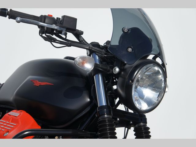 moto-guzzi - v-7-iii-carbon