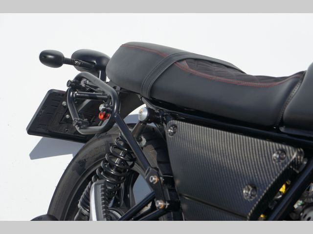 moto-guzzi - v-7-iii-carbon