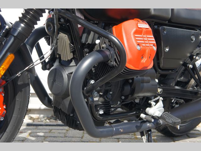 moto-guzzi - v-7-iii-carbon