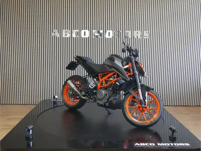 KTM 390 DUKE – foto 2