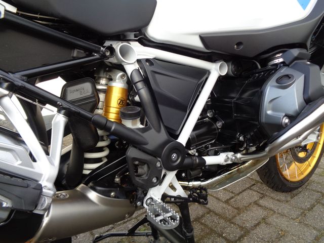 bmw - r-1250-gs-adventure
