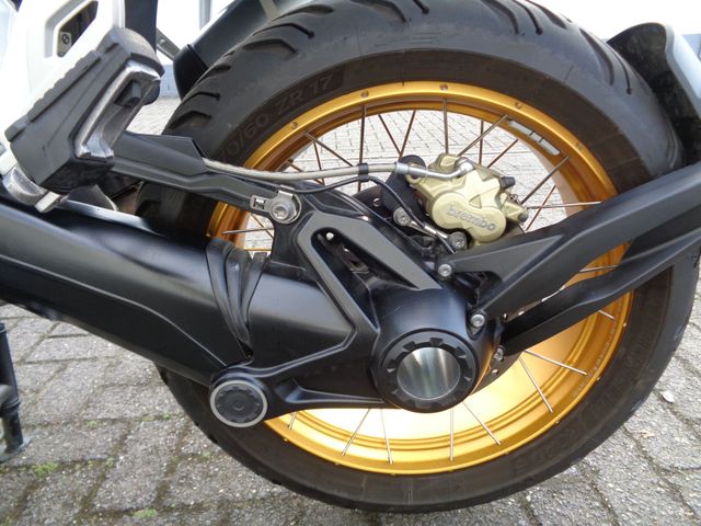 bmw - r-1250-gs-adventure