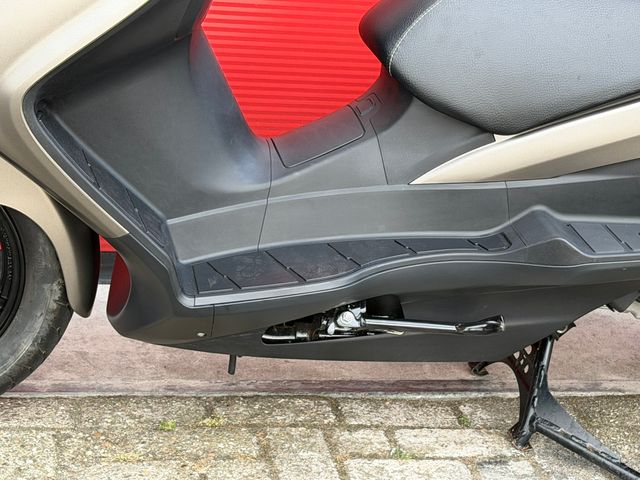 suzuki - burgman-200-a