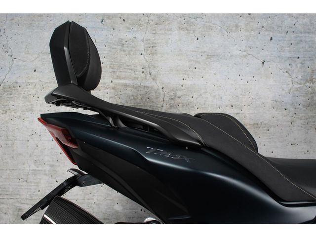 yamaha - tmax-tech-max-560