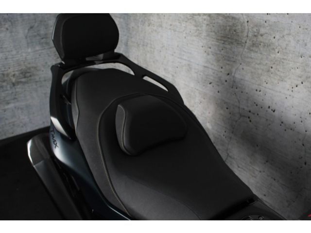 yamaha - tmax-tech-max-560