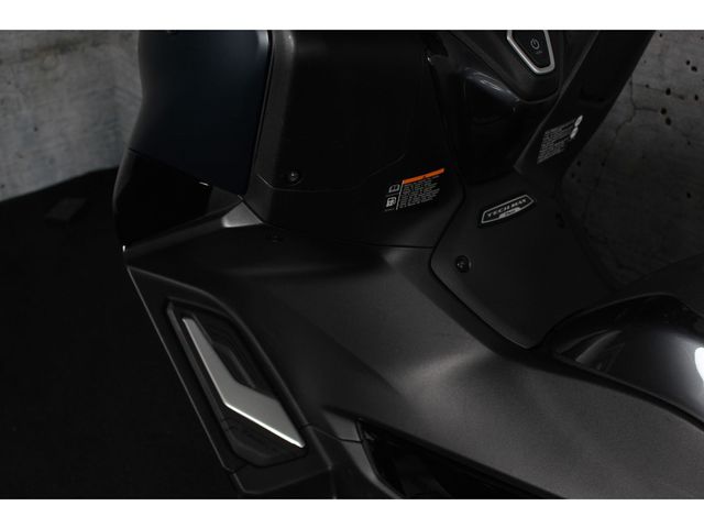 yamaha - tmax-tech-max-560