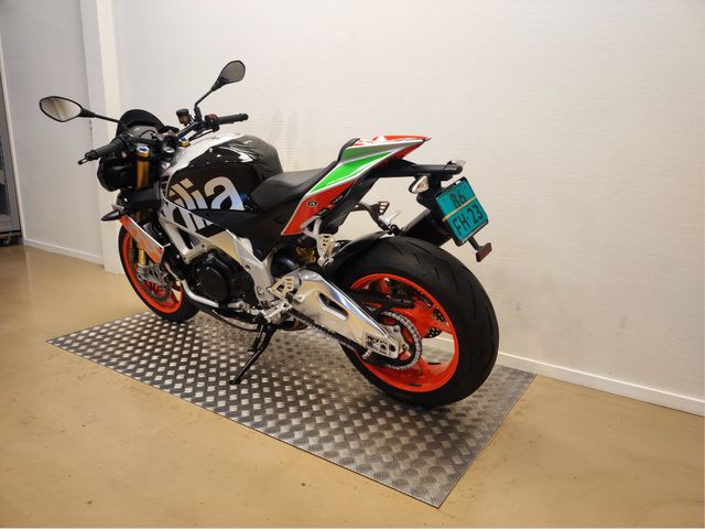 aprilia - tuono-v4-factory